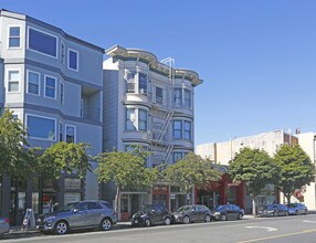 1360-1364 Valencia St in San Francisco, CA - Foto de edificio - Building Photo