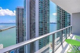 501 NE 31st St in Miami, FL - Foto de edificio - Building Photo