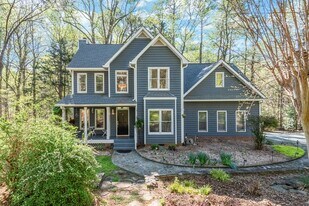 802 Creekstone Dr in Chapel Hill, NC - Building Photo