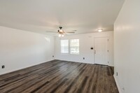 10077 Woodlee Cove in Cordova, TN - Building Photo - Building Photo