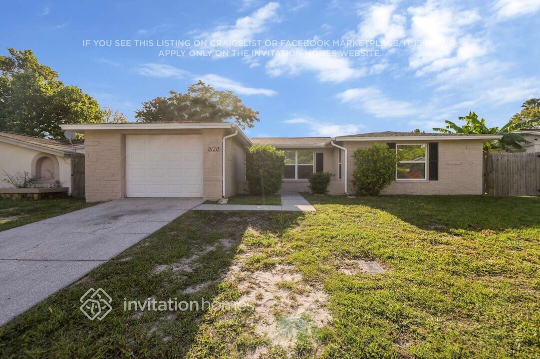 9120 Crabtree Ln in Port Richey, FL - Building Photo