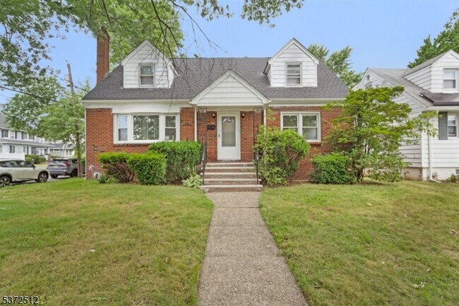141 Crosby Ave in Paterson, NJ - Building Photo - Building Photo