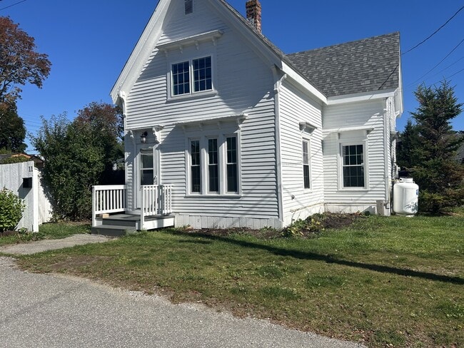 property at 11 Trinity St
