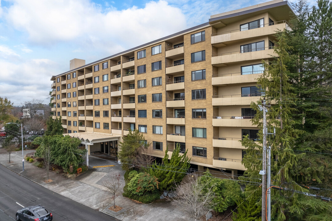 Laurelhurst Condominiums in Seattle, WA - Building Photo