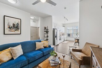 Lincoln at Dilworth in Charlotte, NC - Foto de edificio - Building Photo