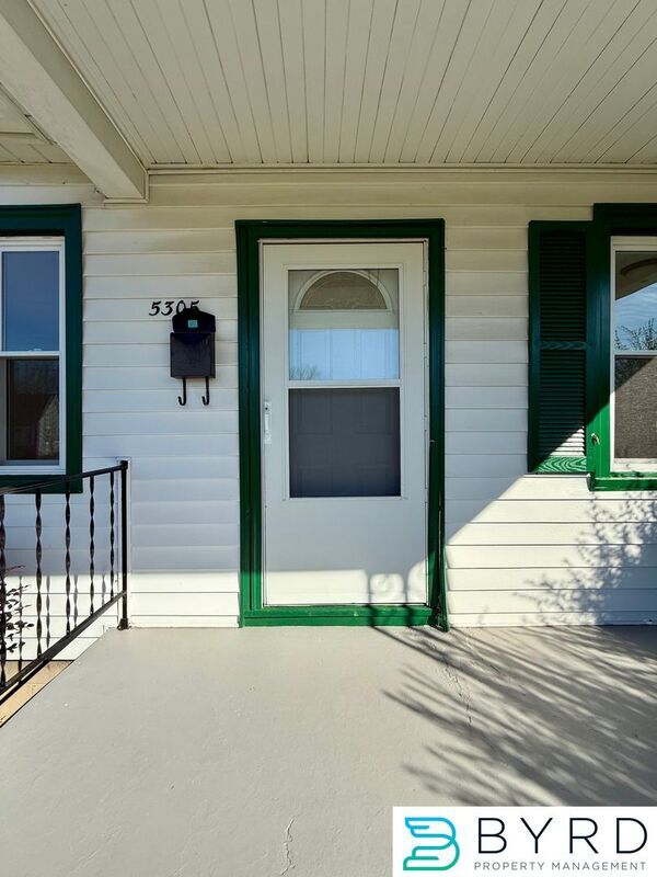 5305 Lochaven Ave in Richmond, VA - Building Photo - Building Photo