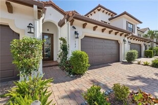 9441 Sardinia Way in Ft. Myers, FL - Building Photo