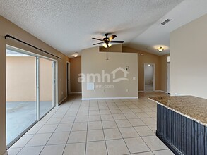 2421 Hybrid Dr in Kissimmee, FL - Building Photo - Building Photo