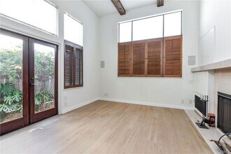 1141 17th Ct in Santa Monica, CA - Building Photo - Building Photo