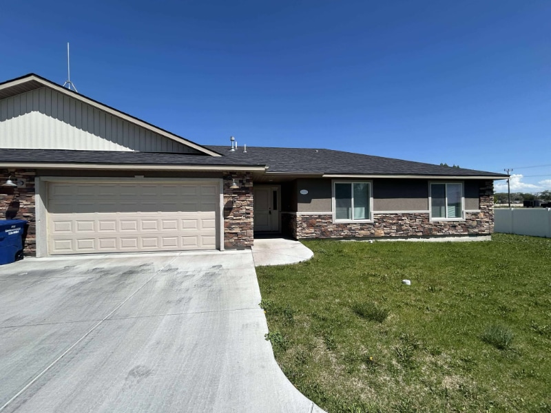 759 Wirsching Ave W in Twin Falls, ID - Building Photo