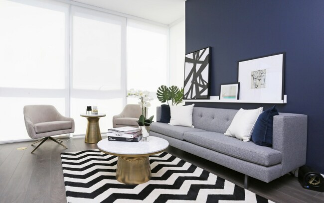 property at 757 N Hudson Ave