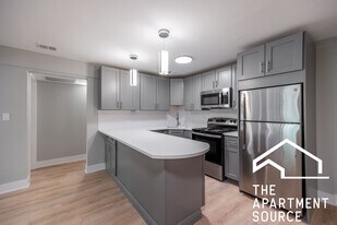 1220 N La Salle Dr in Chicago, IL - Building Photo