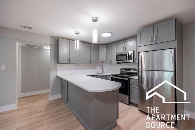 property at 1220 N La Salle Dr