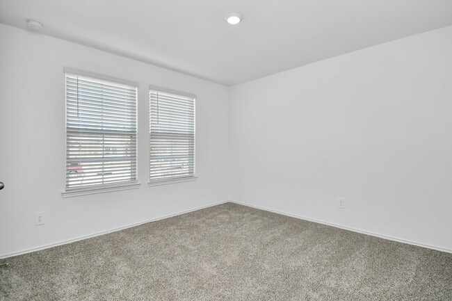 property at 2715 Willow Gulch Wy