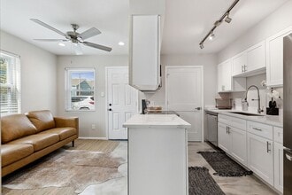 413 Sugar Pine St in La Place, LA - Building Photo - Building Photo