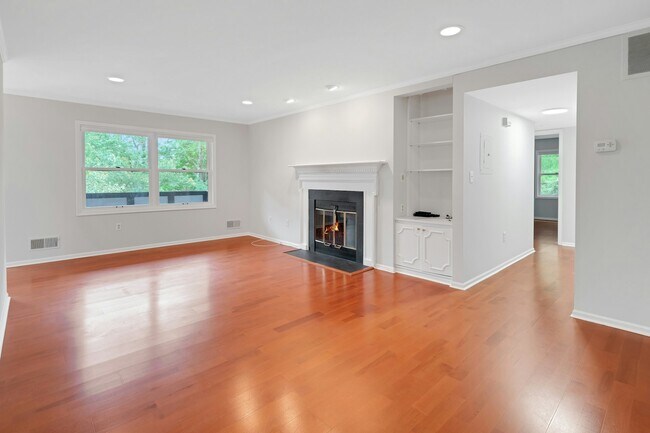 21 Heritage Dr in Chatham Township, NJ - Building Photo - Building Photo