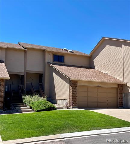 property at 1425 Vondelpark Dr