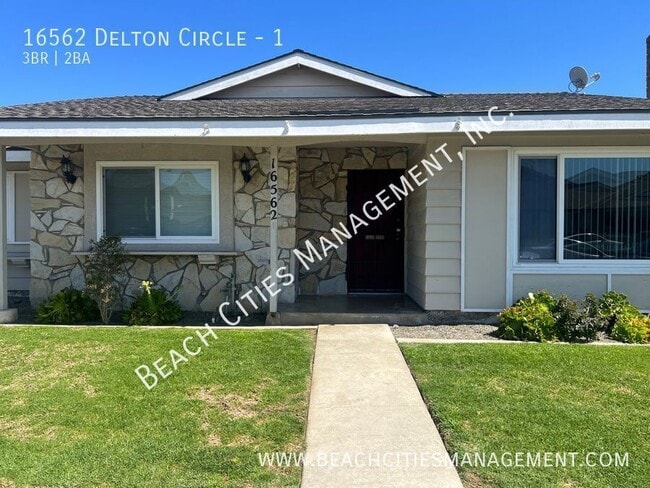 16562 Delton Cir in Huntington Beach, CA - Building Photo - Building Photo