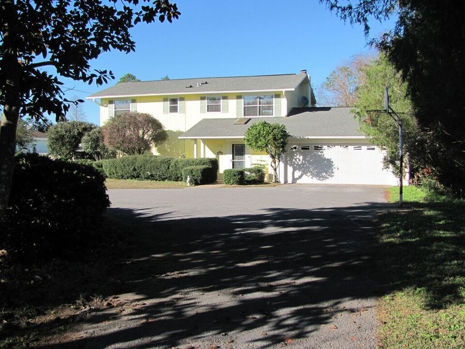 4617 Riley Rd, Unit 1 in Milton, FL - Foto de edificio