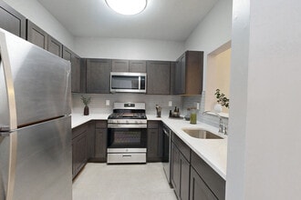 Bartlett Landing in Tuckerton, NJ - Building Photo - Building Photo