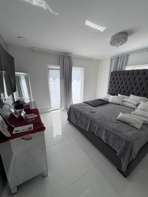 311 SW 44th Ave in Coral Gables, FL - Foto de edificio - Building Photo