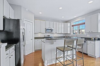 2016 Fleet St in Baltimore, MD - Foto de edificio - Building Photo