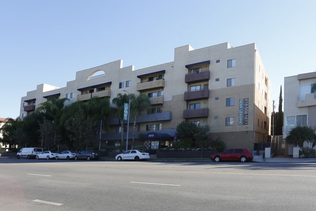 Vue at Laurel Canyon