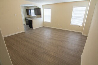 937 Harvest Salt Ln in La Marque, TX - Building Photo - Building Photo