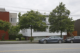Westmont in Vancouver, BC - Building Photo - Building Photo