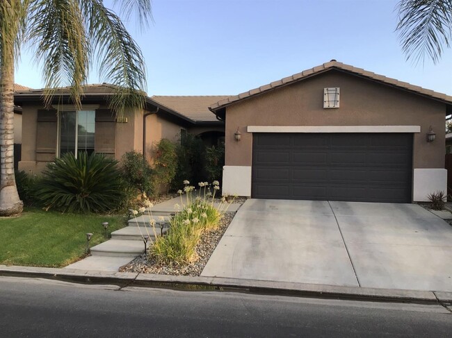 property at 11363 N Via Ventana Way