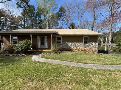 1137 Alexander Rd in Leicester, NC - Building Photo - Building Photo