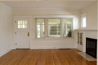 3006 NE 66th Ave in Portland, OR - Building Photo - Building Photo
