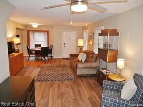 2298 Browning St in Ferndale, MI - Building Photo - Building Photo