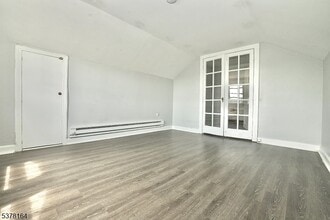 77 Birch St in Bloomfield, NJ - Building Photo - Building Photo