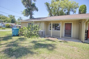 2806 Wadsworth Ave in Orlando, FL - Building Photo