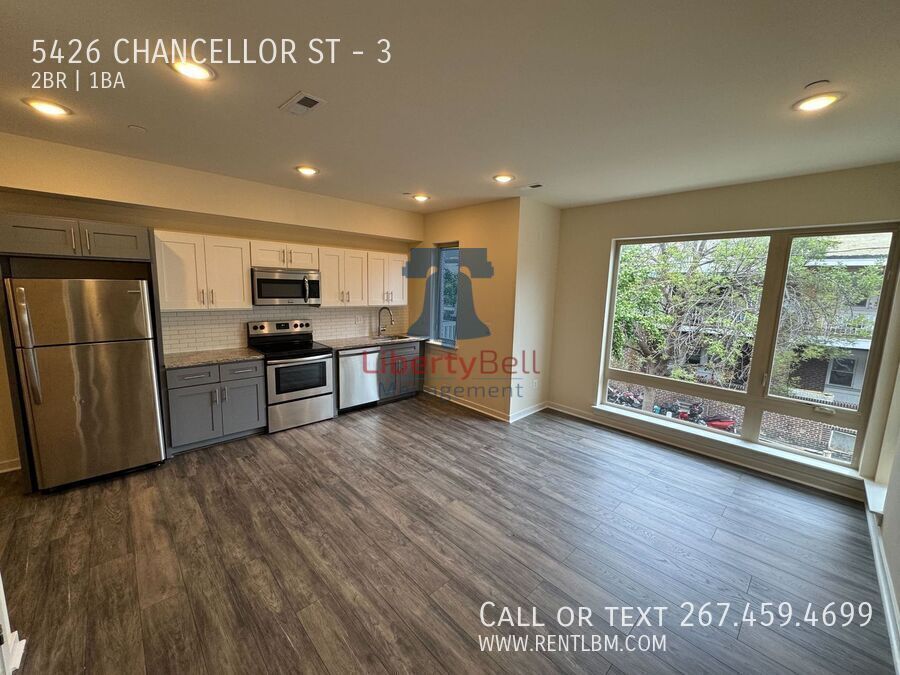 5426 Chancellor St in Philadelphia, PA - Building Photo