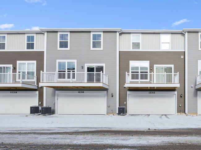 12312 Tinsley St in Huntley, IL - Building Photo - Building Photo