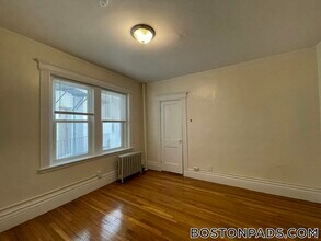 1111 Beacon St in Brookline, MA - Building Photo - Building Photo