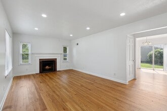 504 Roland Ave in Rockford, IL - Building Photo - Building Photo