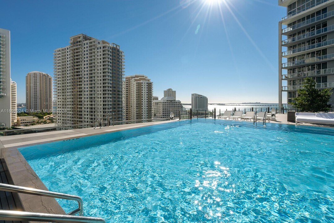 465 Brickell Ave, Unit 3404 in Miami, FL - Building Photo