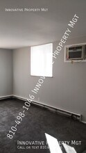 3834 Red Arrow Rd in Flint, MI - Building Photo - Building Photo
