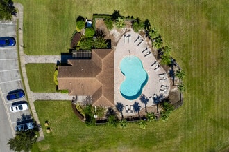 Portofino Meadows Townhomes in Orlando, FL - Foto de edificio - Building Photo