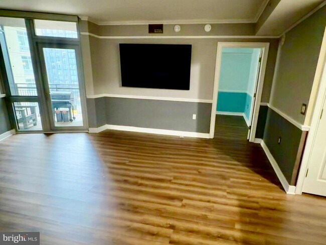 555 Massachusetts Ave NW in Washington, DC - Building Photo - Building Photo