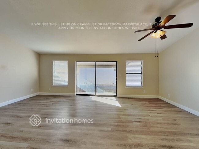 8428 Mulcahy Ave in Las Vegas, NV - Foto de edificio - Building Photo