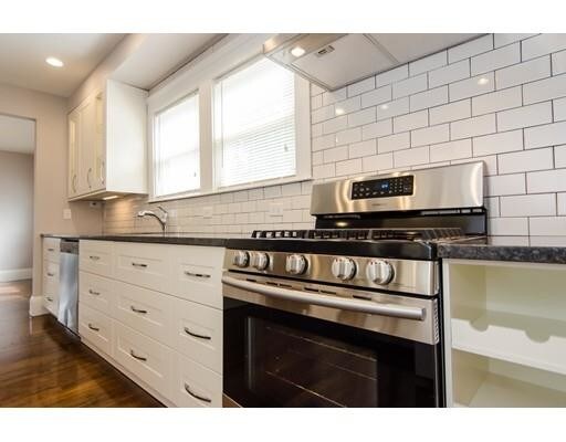 700 Belmont St in Watertown, MA - Building Photo