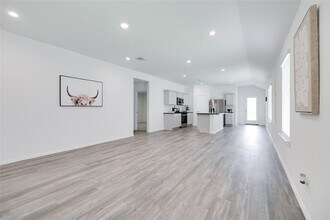 5706 Simcrest Grove Dr in Spring, TX - Building Photo - Building Photo