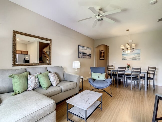 3010 Calabria Ave in Davenport, FL - Building Photo - Building Photo