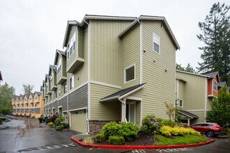 Kestrel Ridge Townhomes in Sammamish, WA - Building Photo - Building Photo