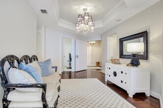 5823 Bowen Daniel Dr in Tampa, FL - Building Photo - Building Photo