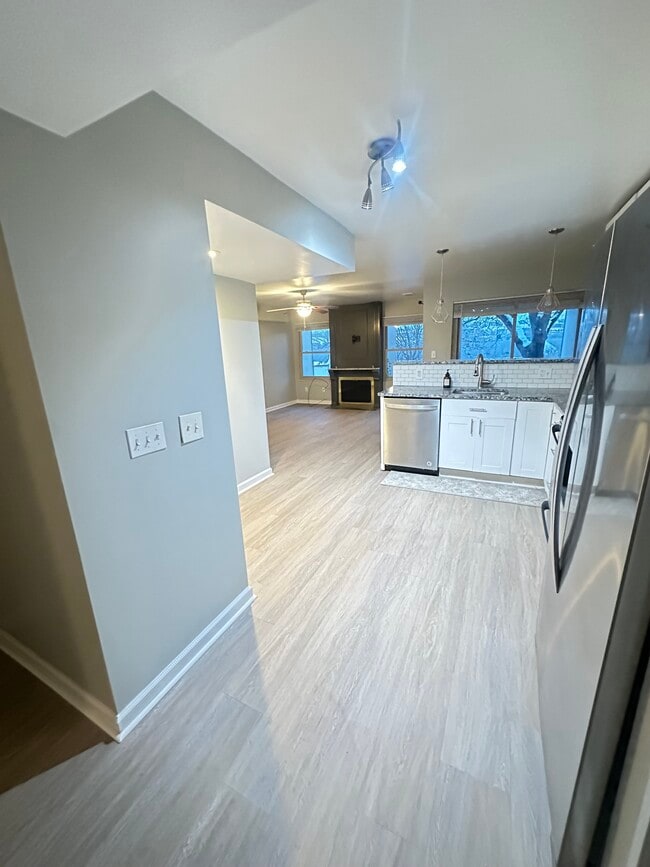 property at 1471 Cliff Ct